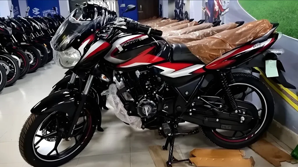 1 लीटर में 78 किलोमीटर की दूरी तक ले जाओ bajaj discover new bike,देखे इसकी टॉप स्पीड और लुक को 2 bajaj discover new bike