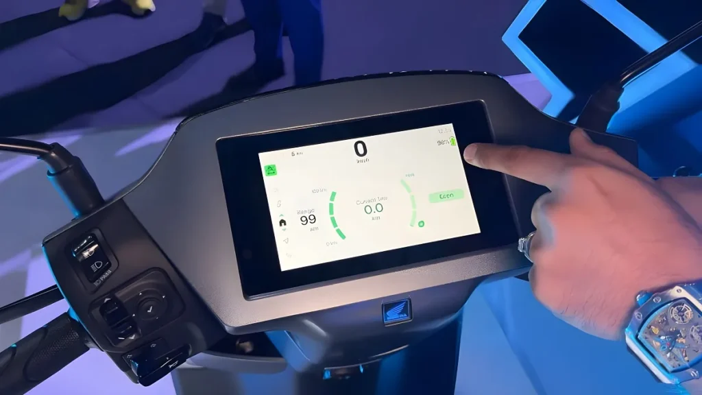 एडवांस फीचर के साथ पेश है होंडा की यह शानदार honda activa ev scooter , देखिए इसके एडवांस फीचर कीमत और रेंज क्या है 2 एडवांस फीचर के साथ पेश है होंडा की यह शानदार honda activa ev scooter