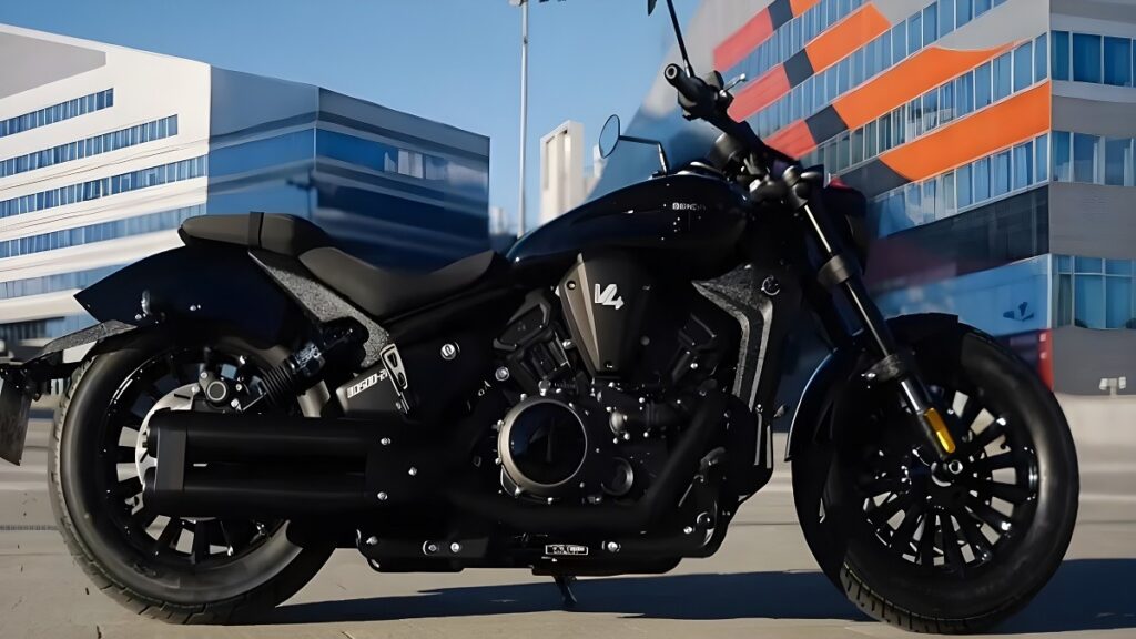 373cc इंजन पावर और 6 स्पीड गेयर बॉक्स के साथ आज ही खरीदे , new Bajaj Avenger 400 bike को 2 new Bajaj Avenger 400 bike