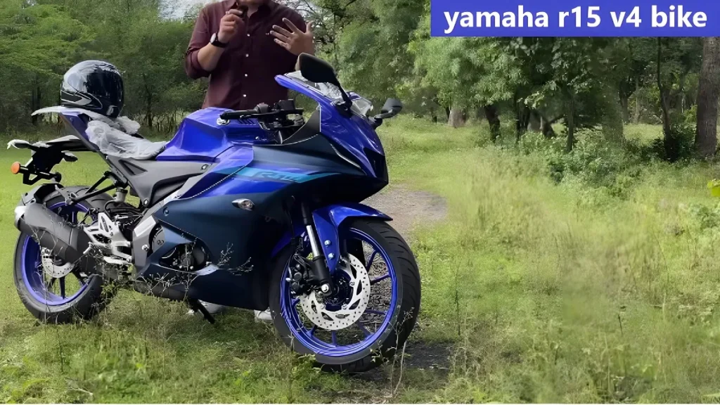 शानदार लुक और बेहतरीन माइलेज के साथ बनाएं yamaha r15 v4 bike को अपना , देखें इसके माइलेज टॉप स्पीड और शानदार लुक 2 yamaha r15 v4 bike